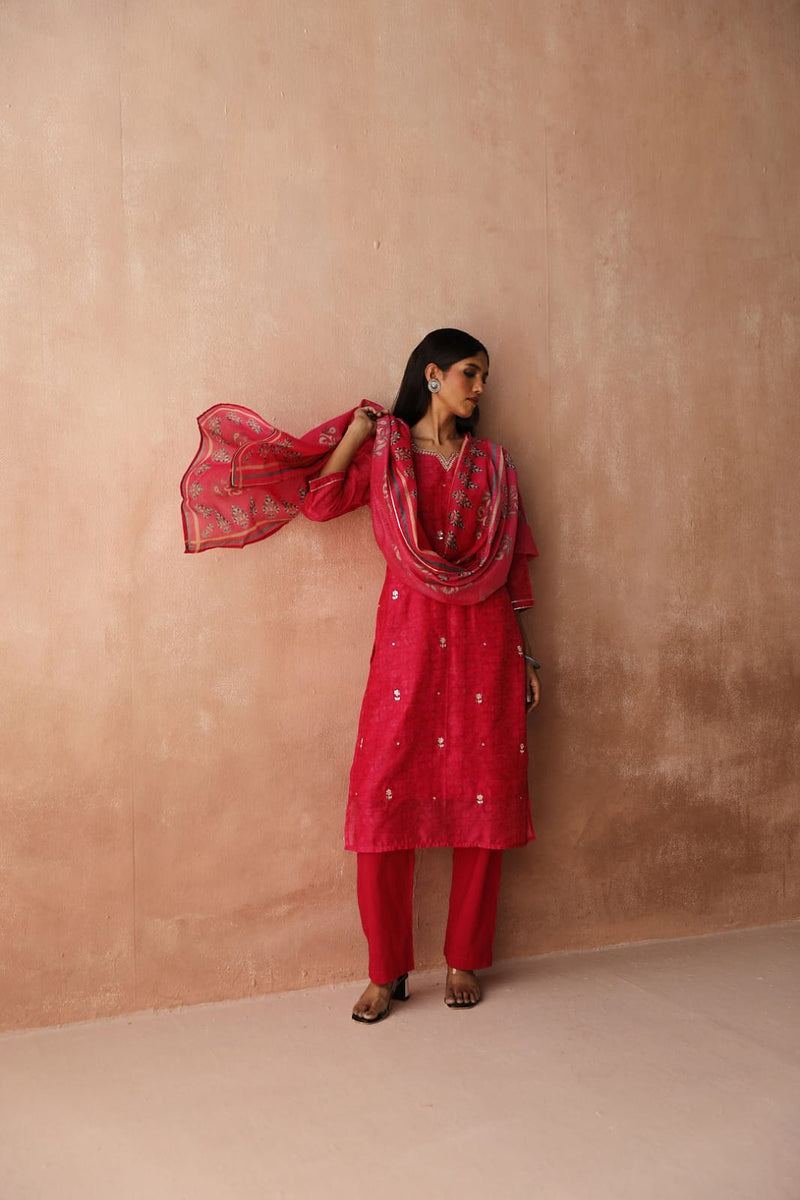 Pink   Chanderi Kurta set ( With Pant & Dupatta)