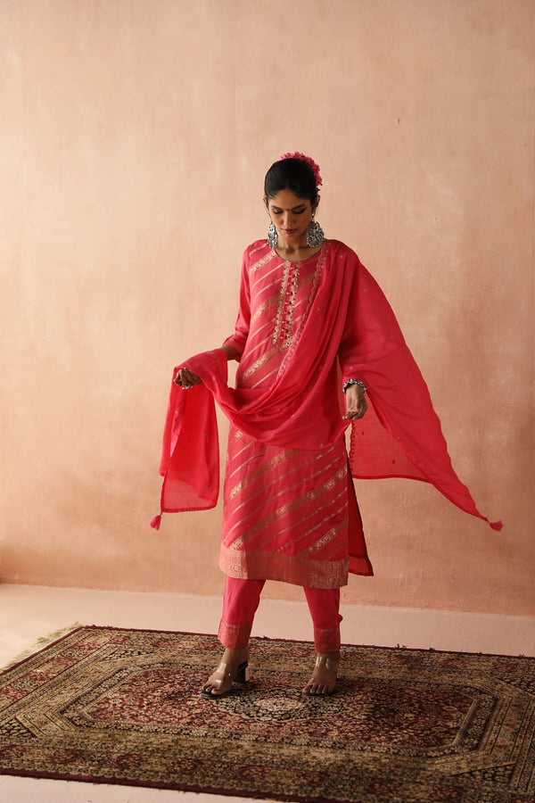 Pink Silk Jacquard Suit Set (With Pants & Dupatta)