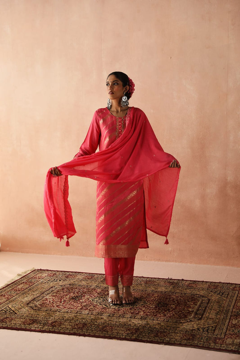 Pink Silk Jacquard Suit Set (With Pants & Dupatta)