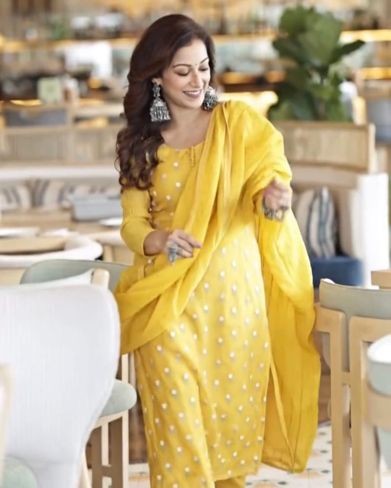 Mustard Mul Chanderi Suit Set (With Pants and Dupatta)