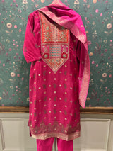 Pink Dola Jacquard Straight Fit Suit Set (With Pants and Dupatta)