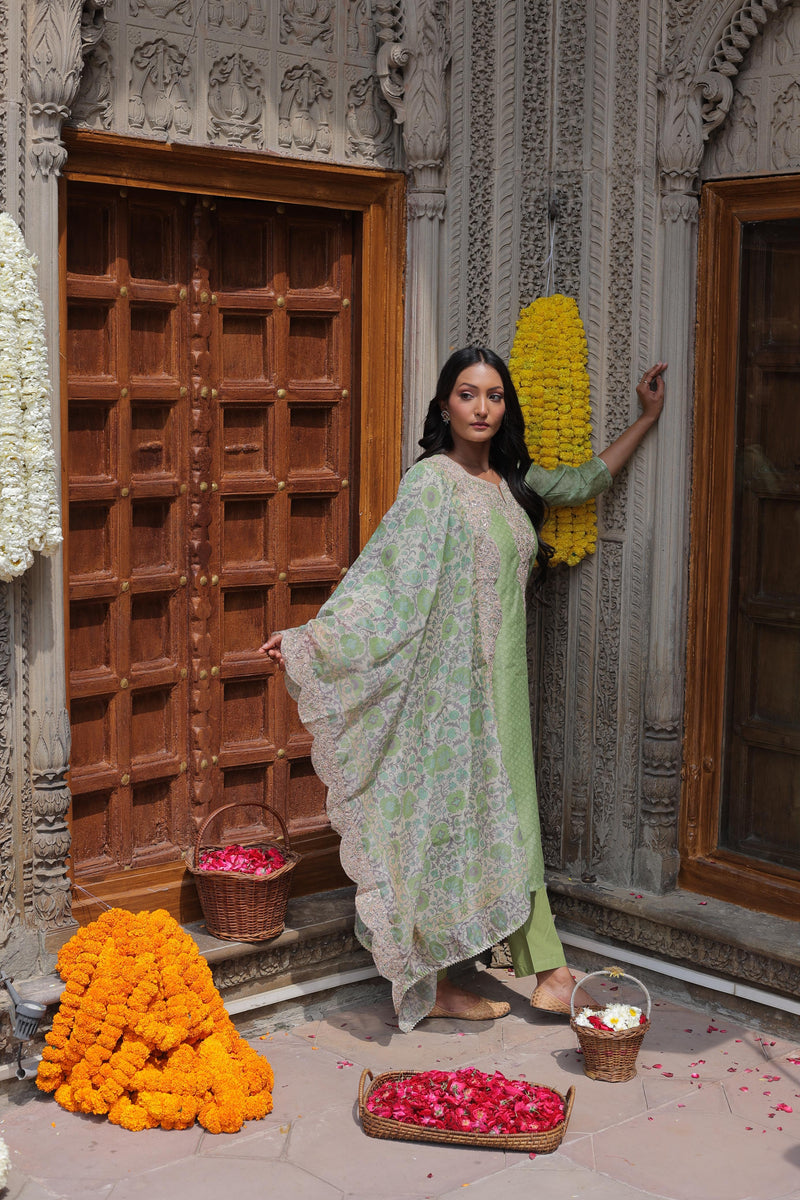 Green Straight Fit Chanderi Suit Set (With Pants and Dupatta)