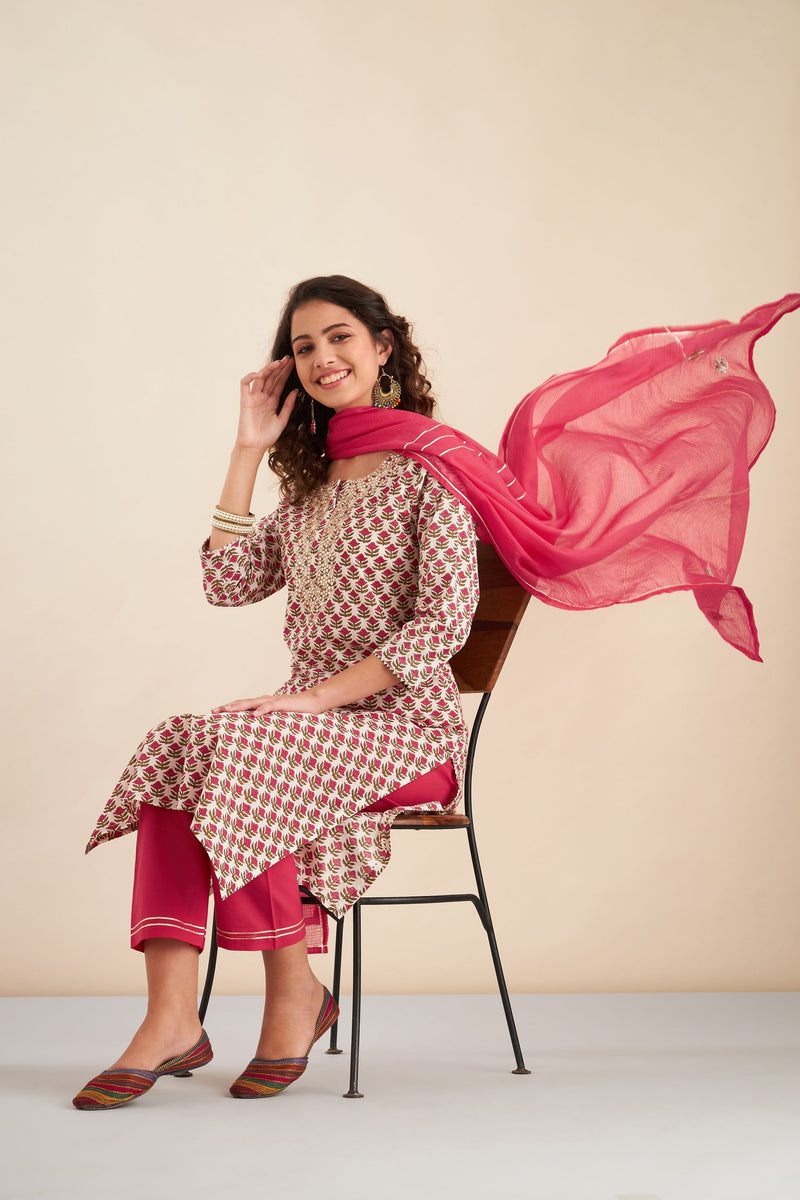 Hand Block Printed Pink Cotton kurta set (with Pants and Dupatta)