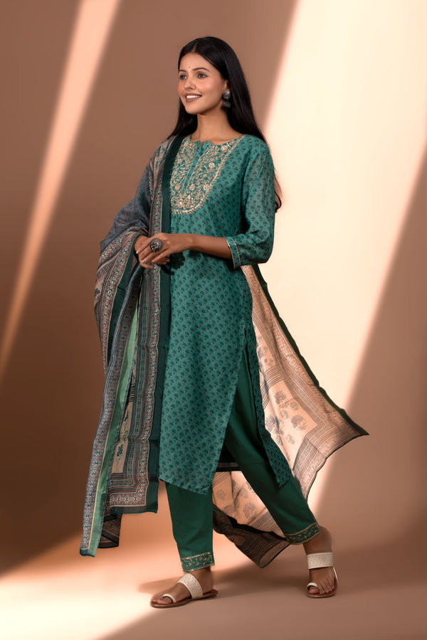 Green Straight fit Chanderi Kurta set (with Pant and Dupatta)