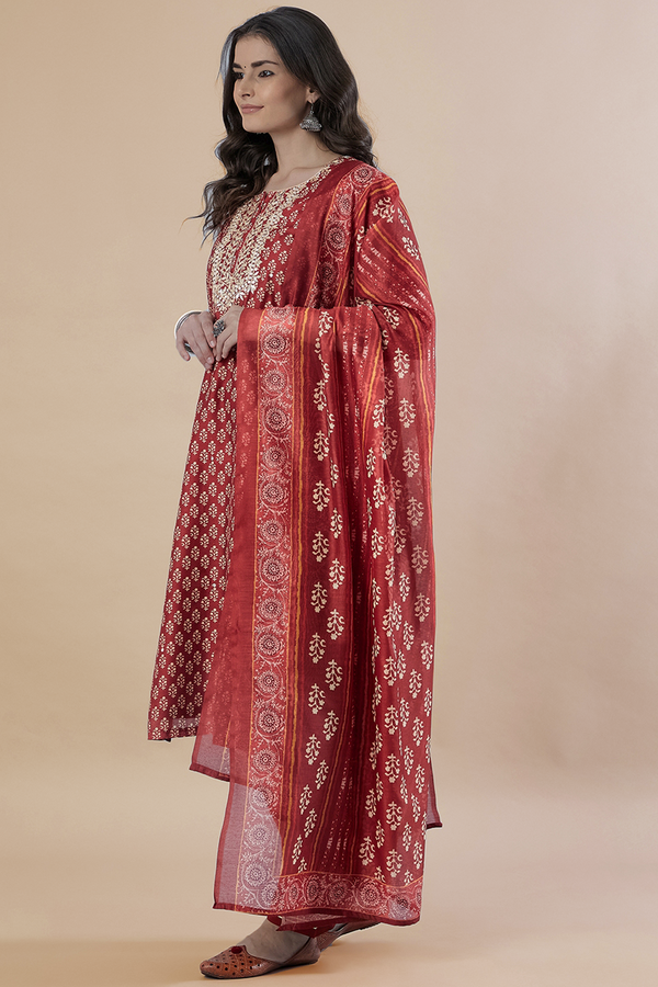 Maroon Straight fit Chanderi Kurta set (with Pant and Dupatta)