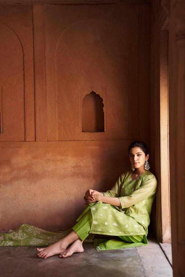 Bright Green Chanderi Suit Set (With Pants and Dupatta)